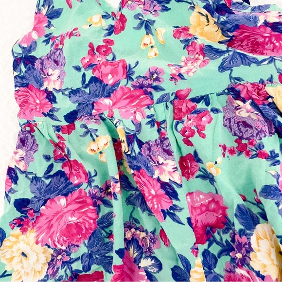 cute turquoise floral romper - Picture 4 of 4